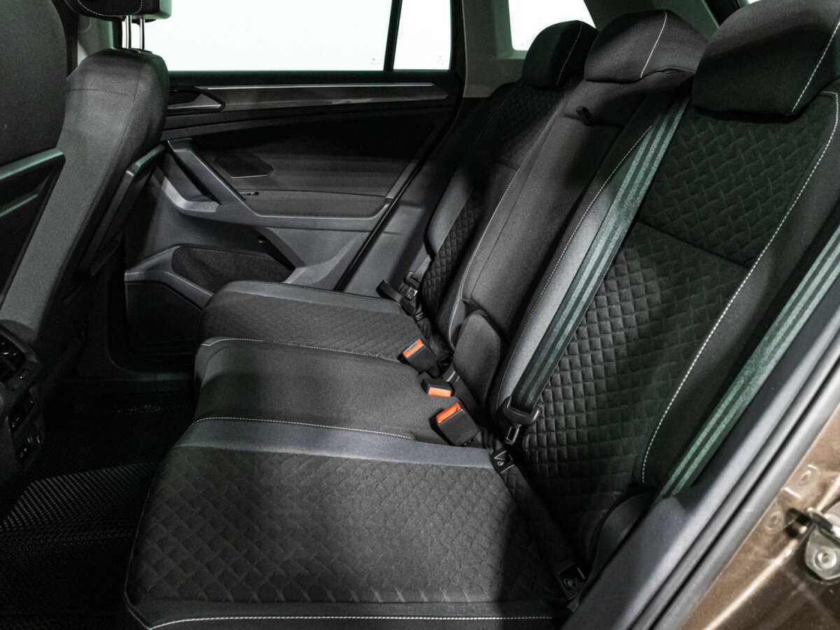 Volkswagen Tiguan с пробегом — 2018 год. Фото: #9