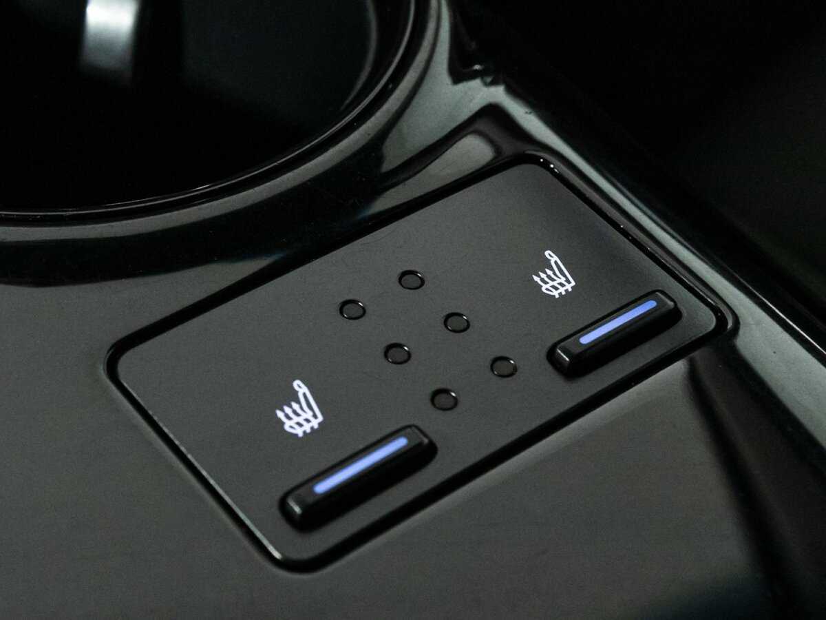 Toyota Camry с пробегом — 2019 год. Фото: #17