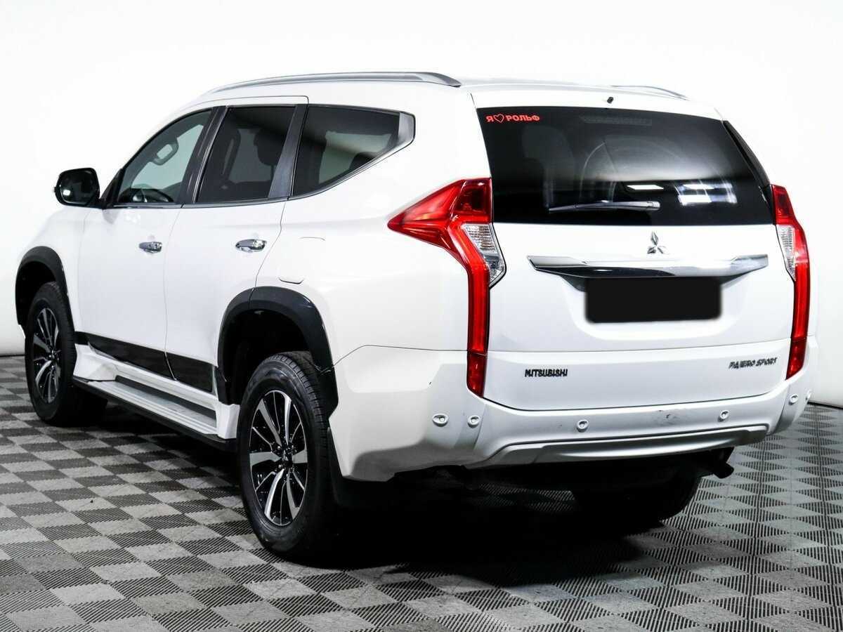 Mitsubishi Pajero Sport с пробегом — 2019 год. Фото: #6