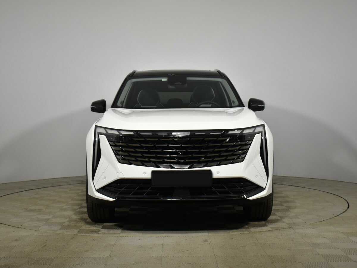 Geely Atlas с пробегом — 2024 год. Фото: #1