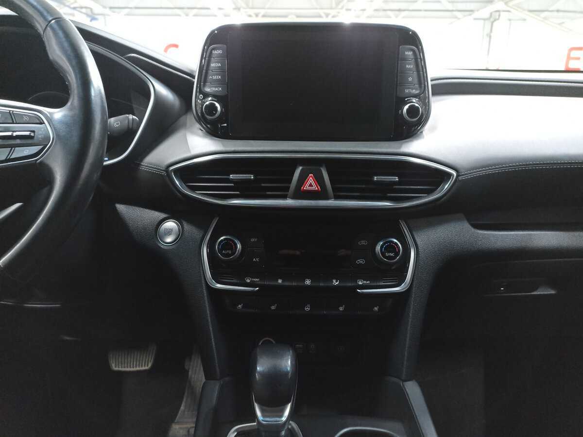 Hyundai Santa Fe с пробегом — 2018 год. Фото: #14