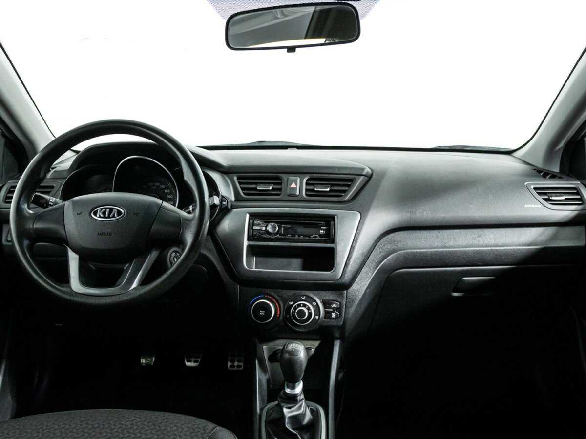 Kia Rio с пробегом — 2012 год. Фото: #12