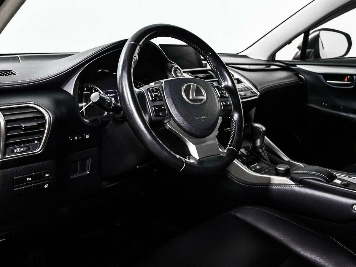 Lexus NX с пробегом — 2016 год. Фото: #11