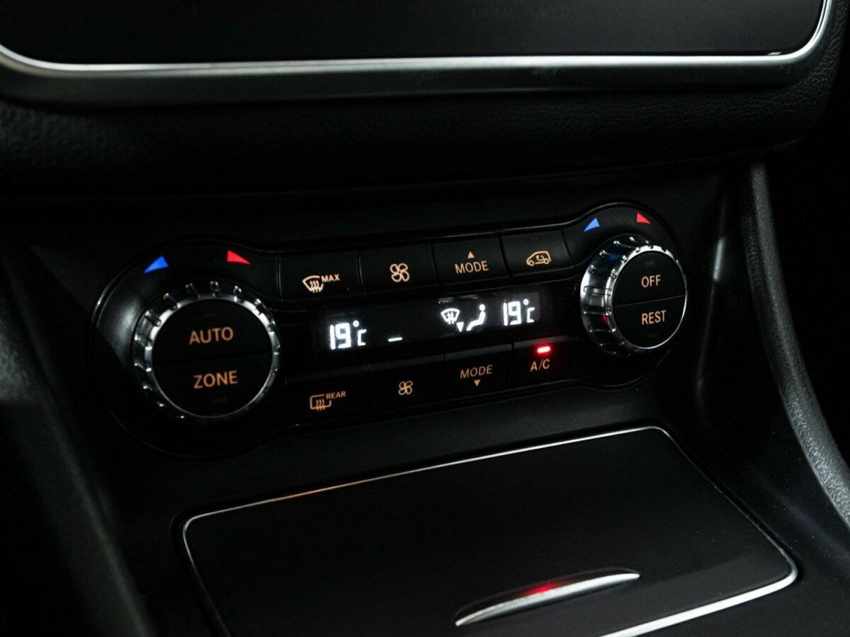 Mercedes-Benz CLA с пробегом — 2018 год. Фото: #16