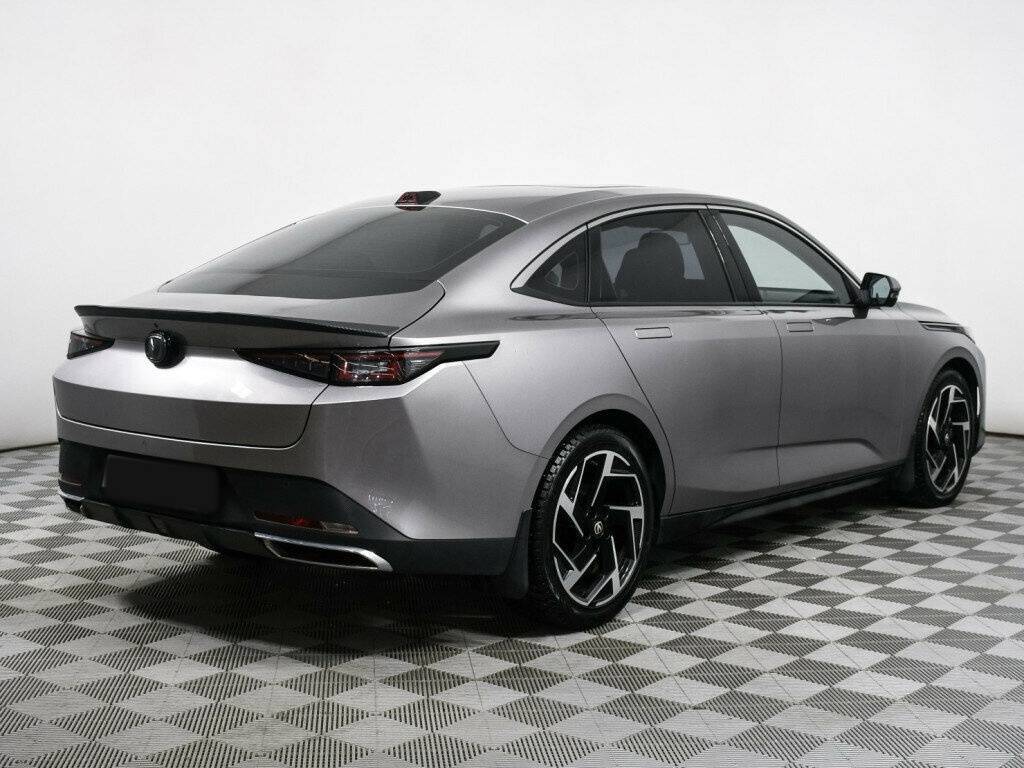 Changan Lamore с пробегом — 2023 год. Фото: #4