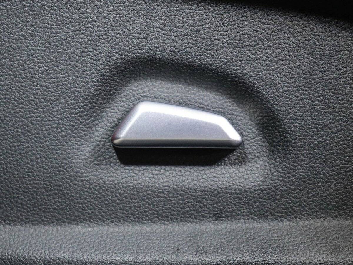 Москвич 3 с пробегом — 2023 год. Фото: #10