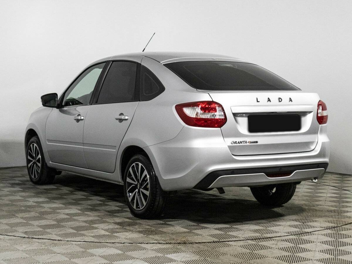 Lada (ВАЗ) Granta с пробегом — 2024 год. Фото: #6
