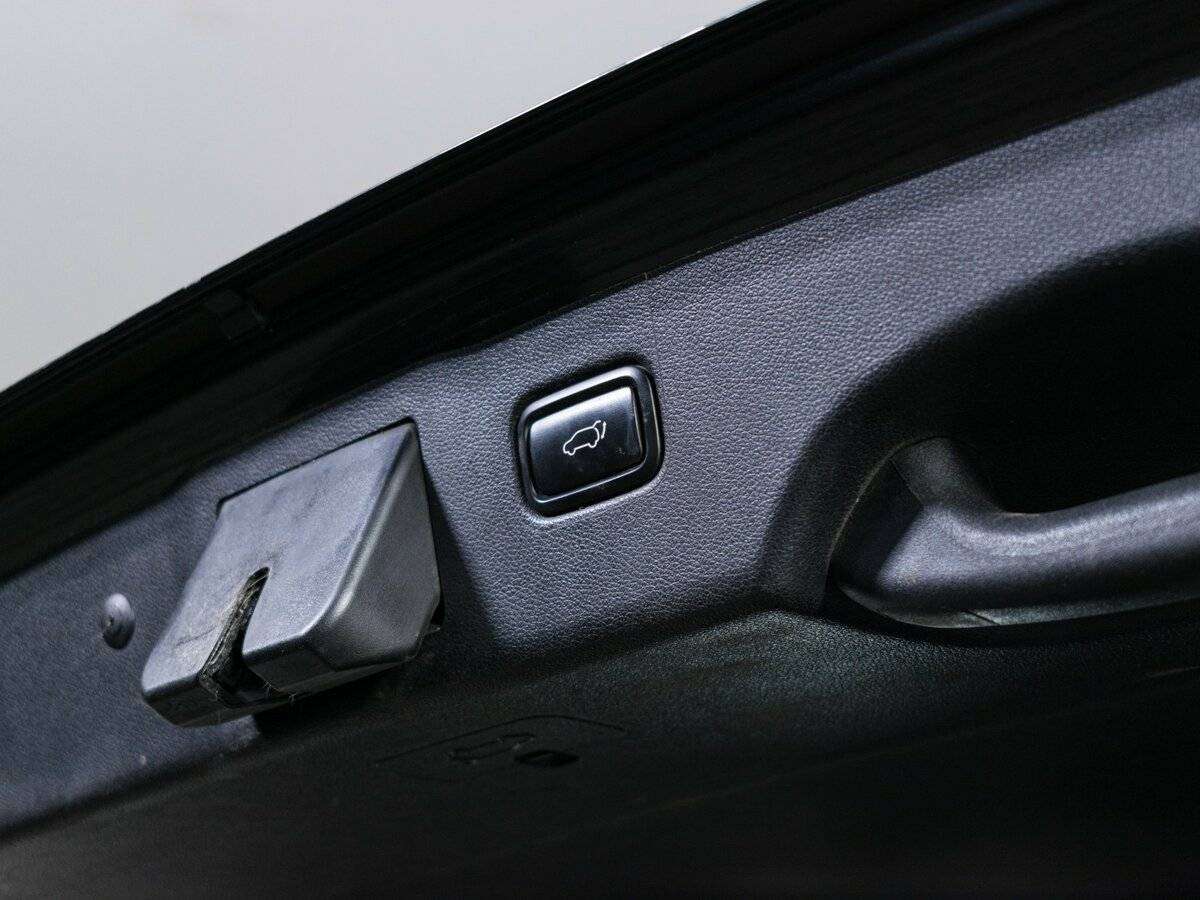 Kia Sorento с пробегом — 2017 год. Фото: #9