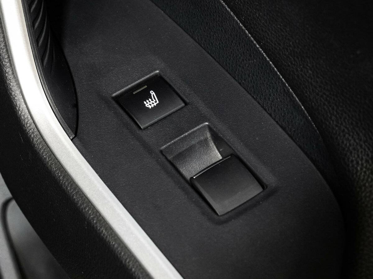 Toyota RAV4 с пробегом — 2020 год. Фото: #16