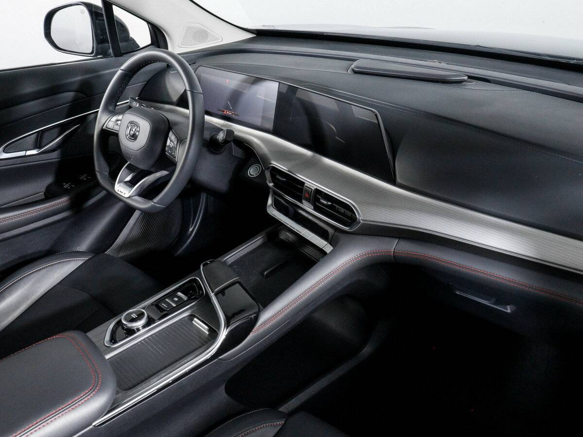 Changan UNI-T с пробегом — 2023 год. Фото: #8