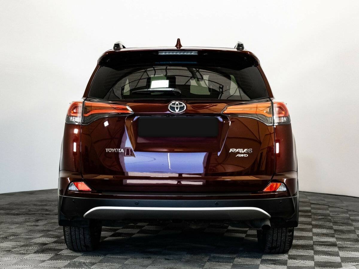Toyota RAV4 с пробегом — 2019 год. Фото: #4