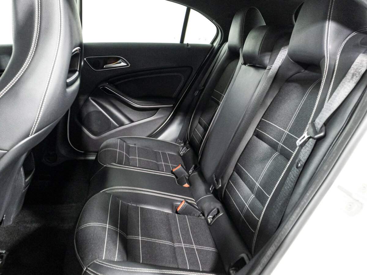 Mercedes-Benz A-Класс с пробегом — 2013 год. Фото: #9