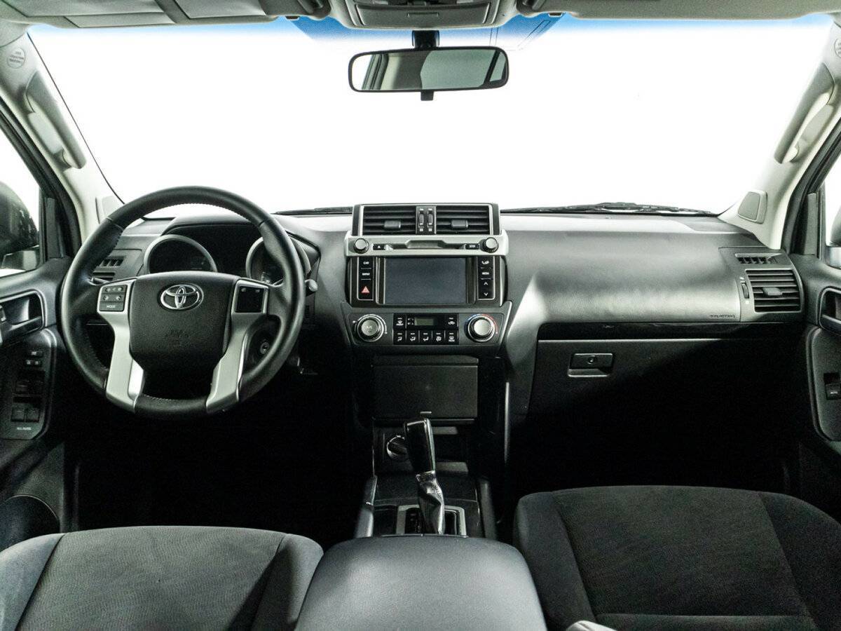 Toyota Land Cruiser Prado с пробегом — 2014 год. Фото: #11