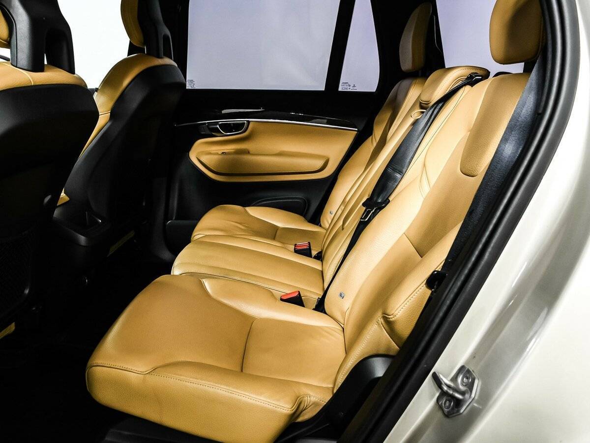 Volvo XC90 с пробегом — 2015 год. Фото: #13
