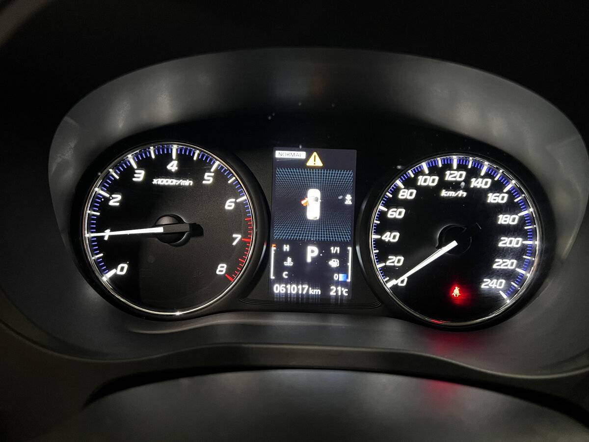 Mitsubishi Outlander с пробегом — 2021 год. Фото: #12