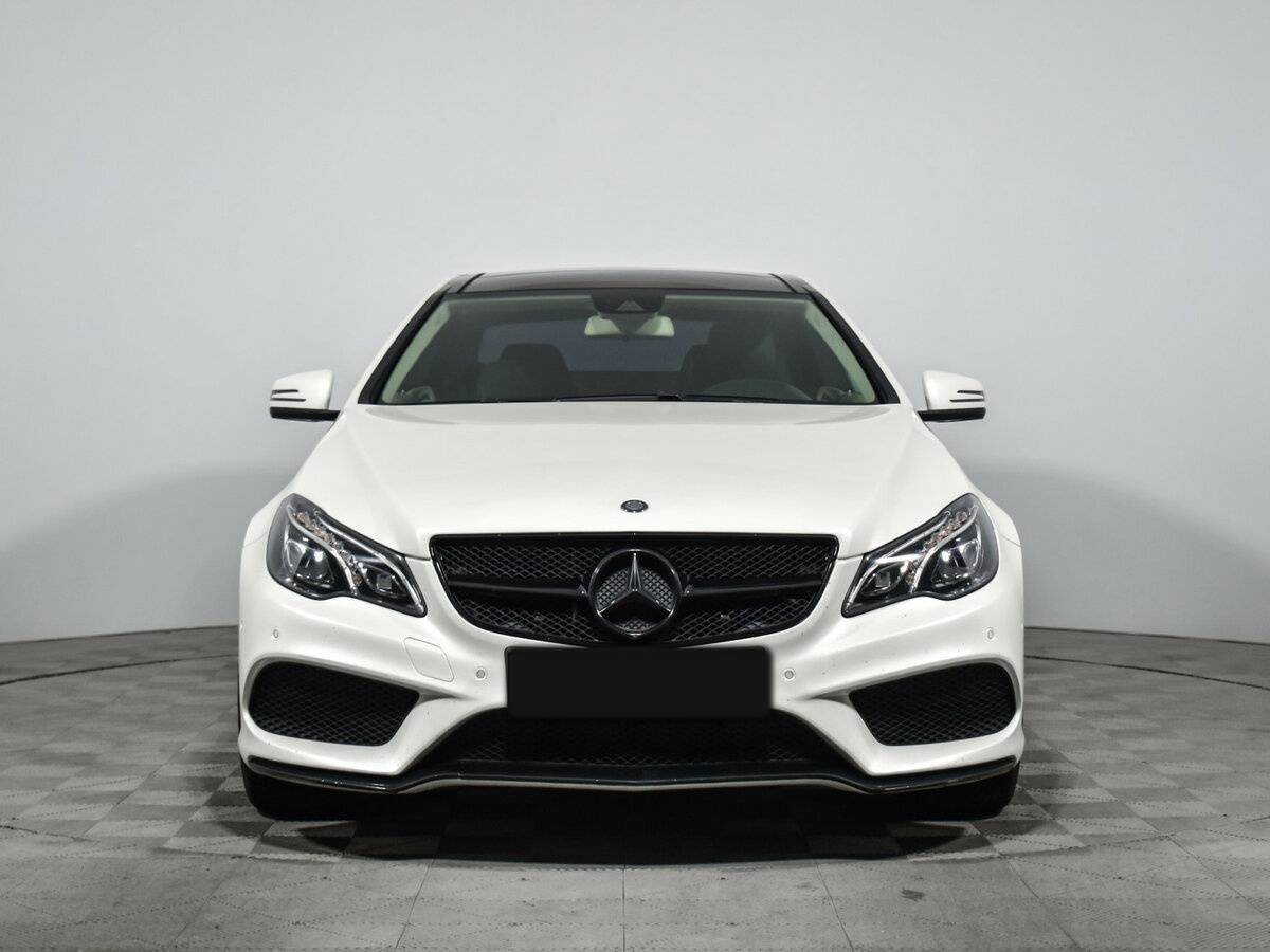 Mercedes-Benz E-Класс с пробегом — 2015 год. Фото: #1