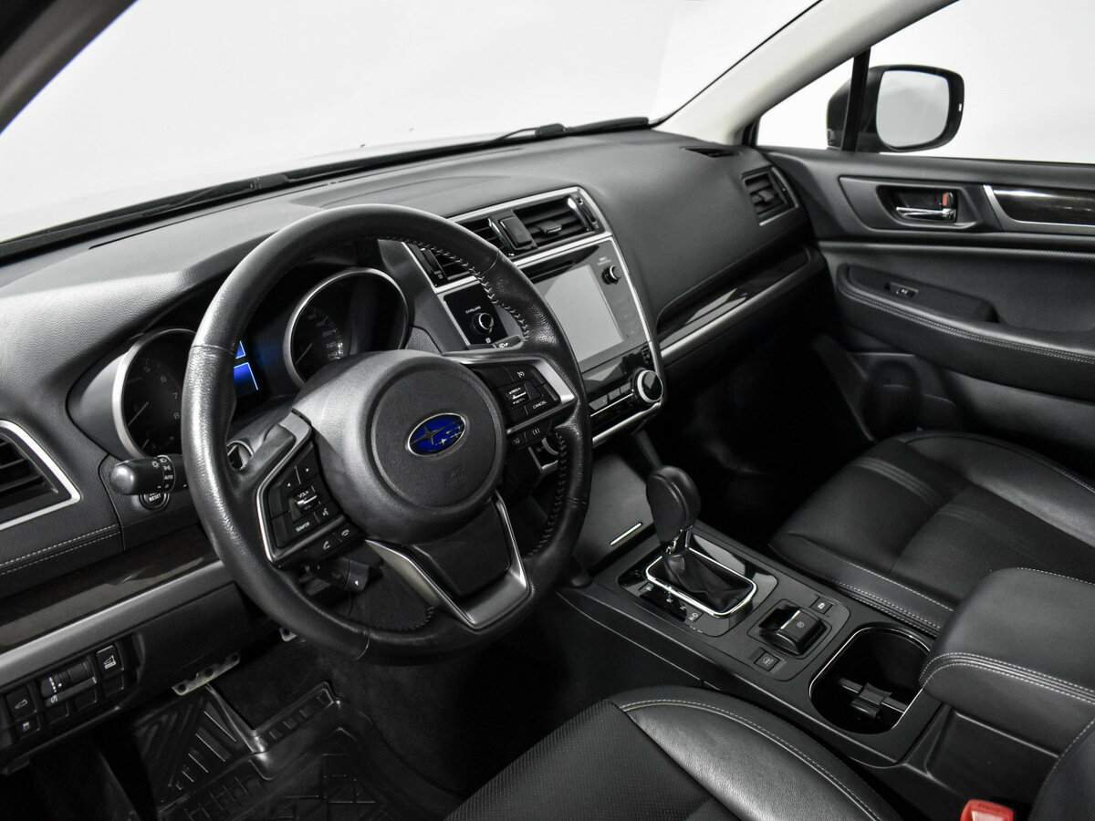 Subaru Outback с пробегом — 2018 год. Фото: #8