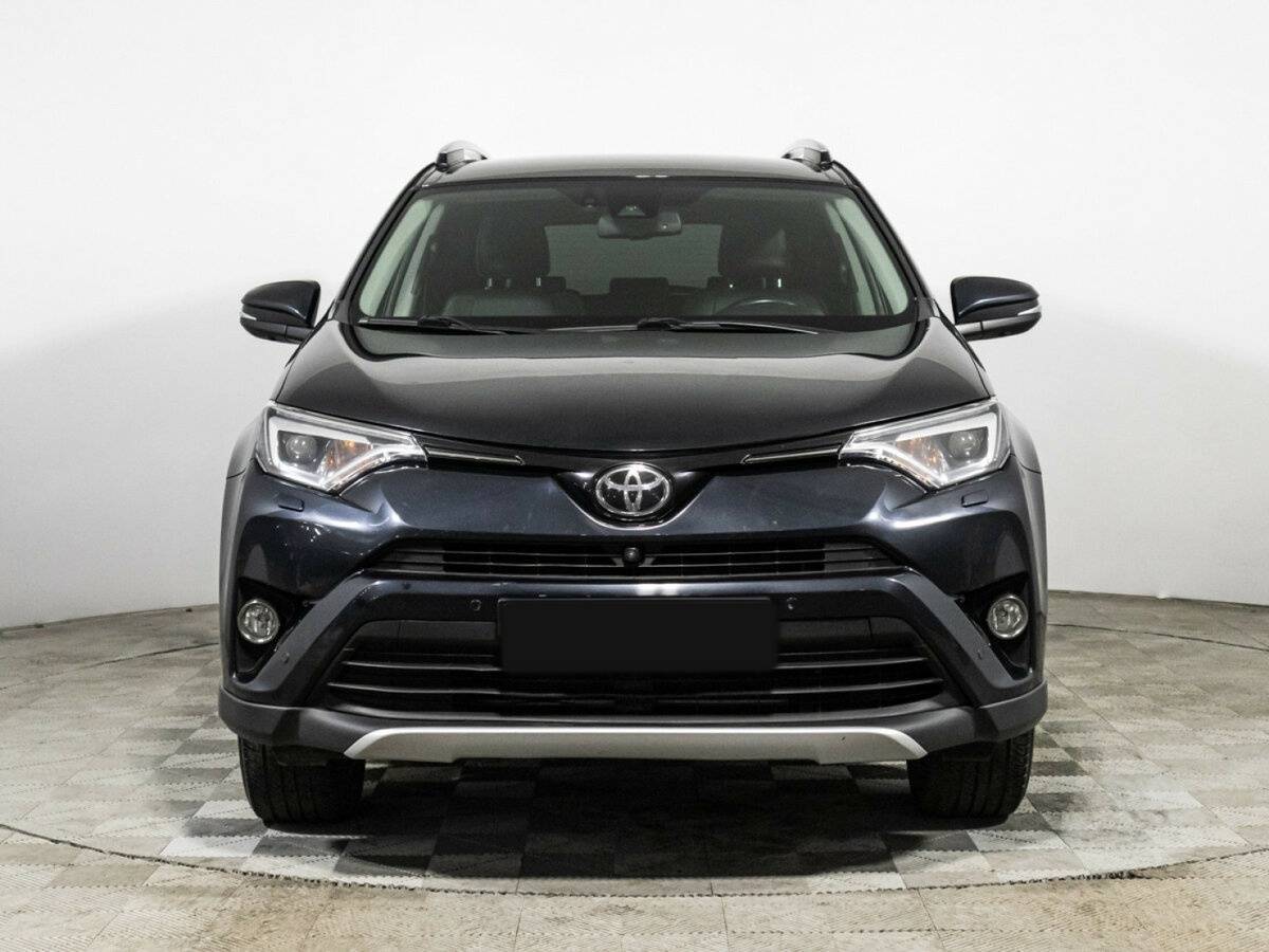 Toyota RAV4 с пробегом — 2017 год. Фото: #1