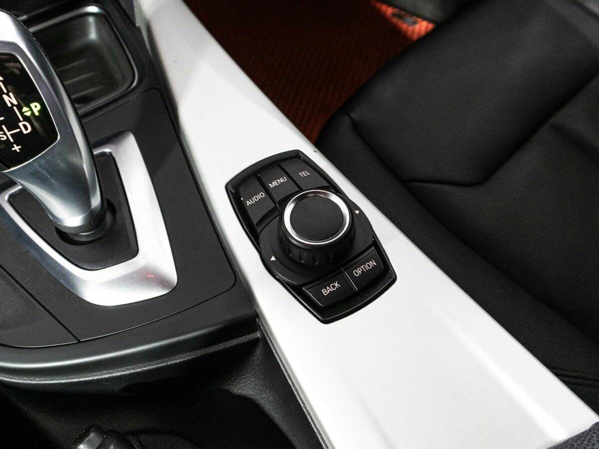 BMW 3 серии с пробегом — 2012 год. Фото: #17