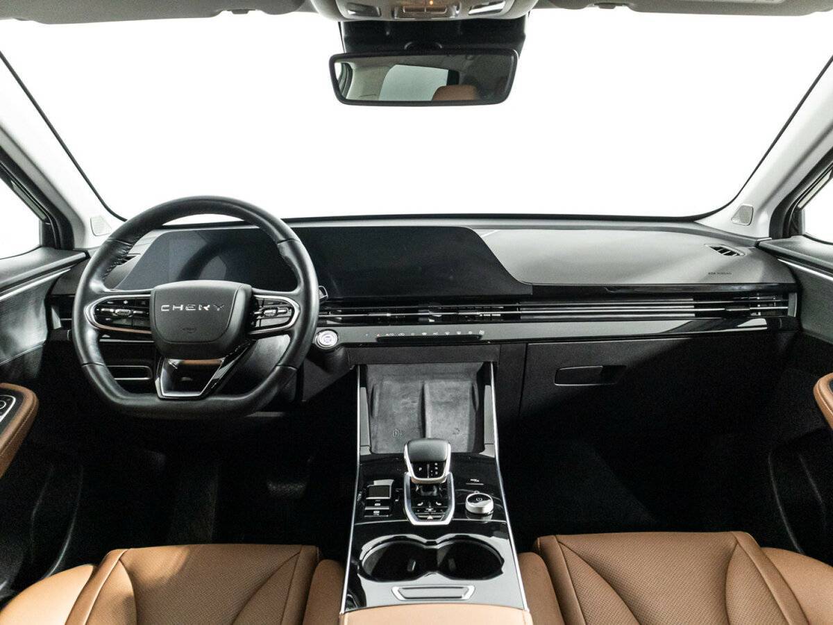 OMODA C5 с пробегом — 2023 год. Фото: #12