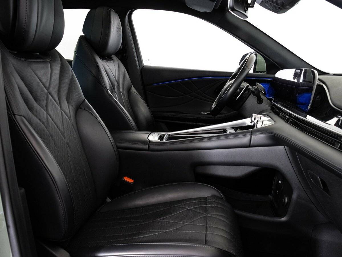 EXEED RX с пробегом — 2023 год. Фото: #13