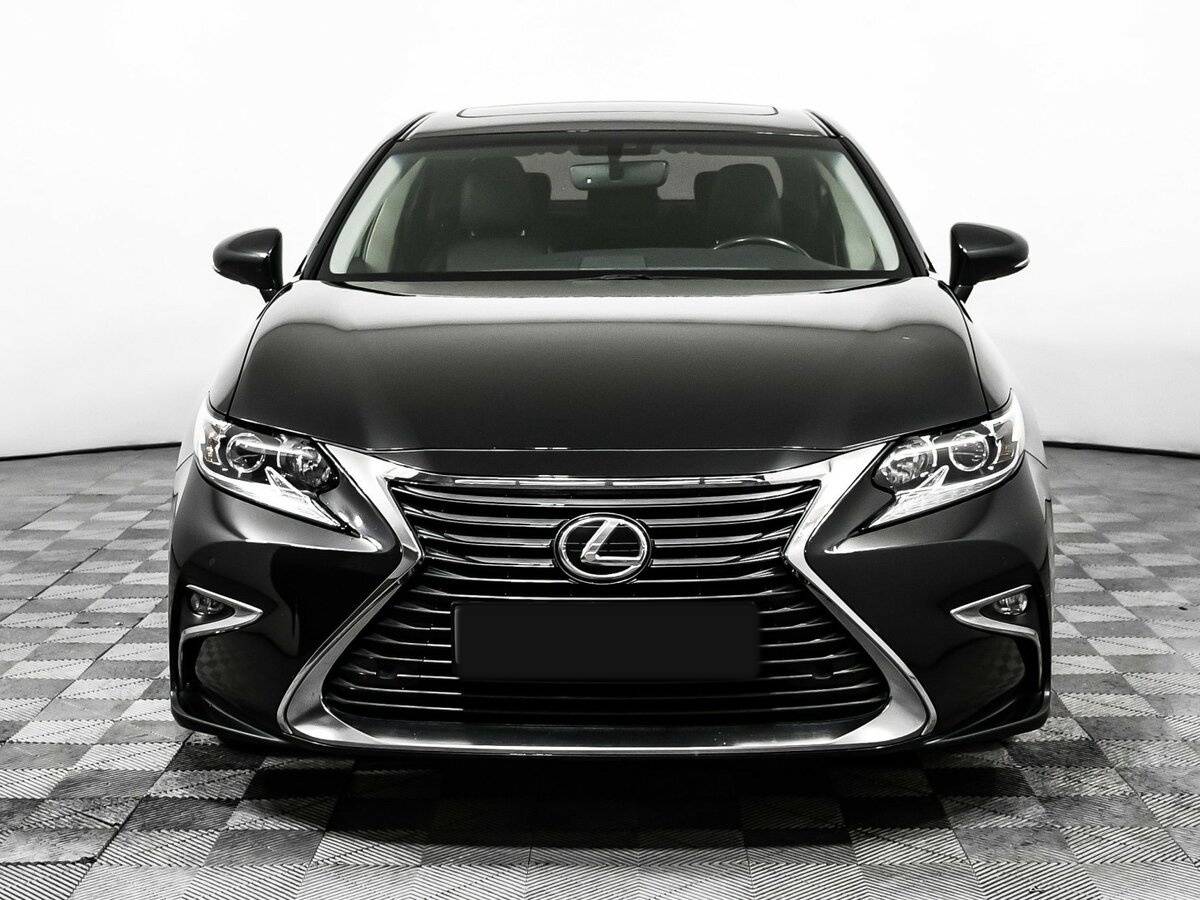 Lexus ES с пробегом — 2016 год. Фото: #1