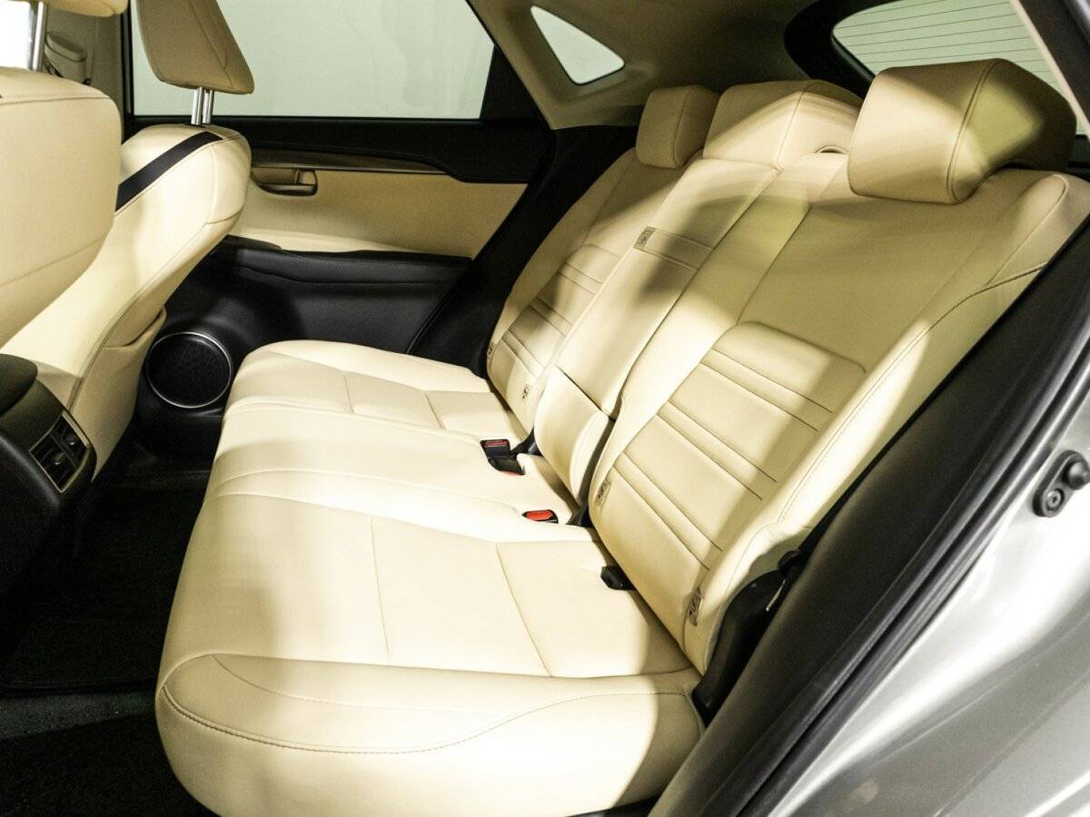 Lexus NX с пробегом — 2015 год. Фото: #9