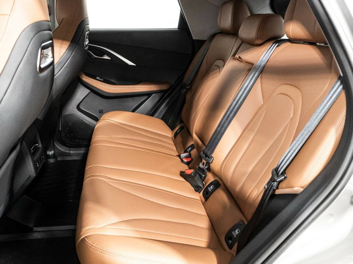 OMODA C5 с пробегом — 2023 год. Фото: #9