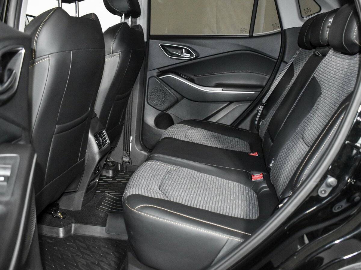 Москвич 3 с пробегом — 2024 год. Фото: #12