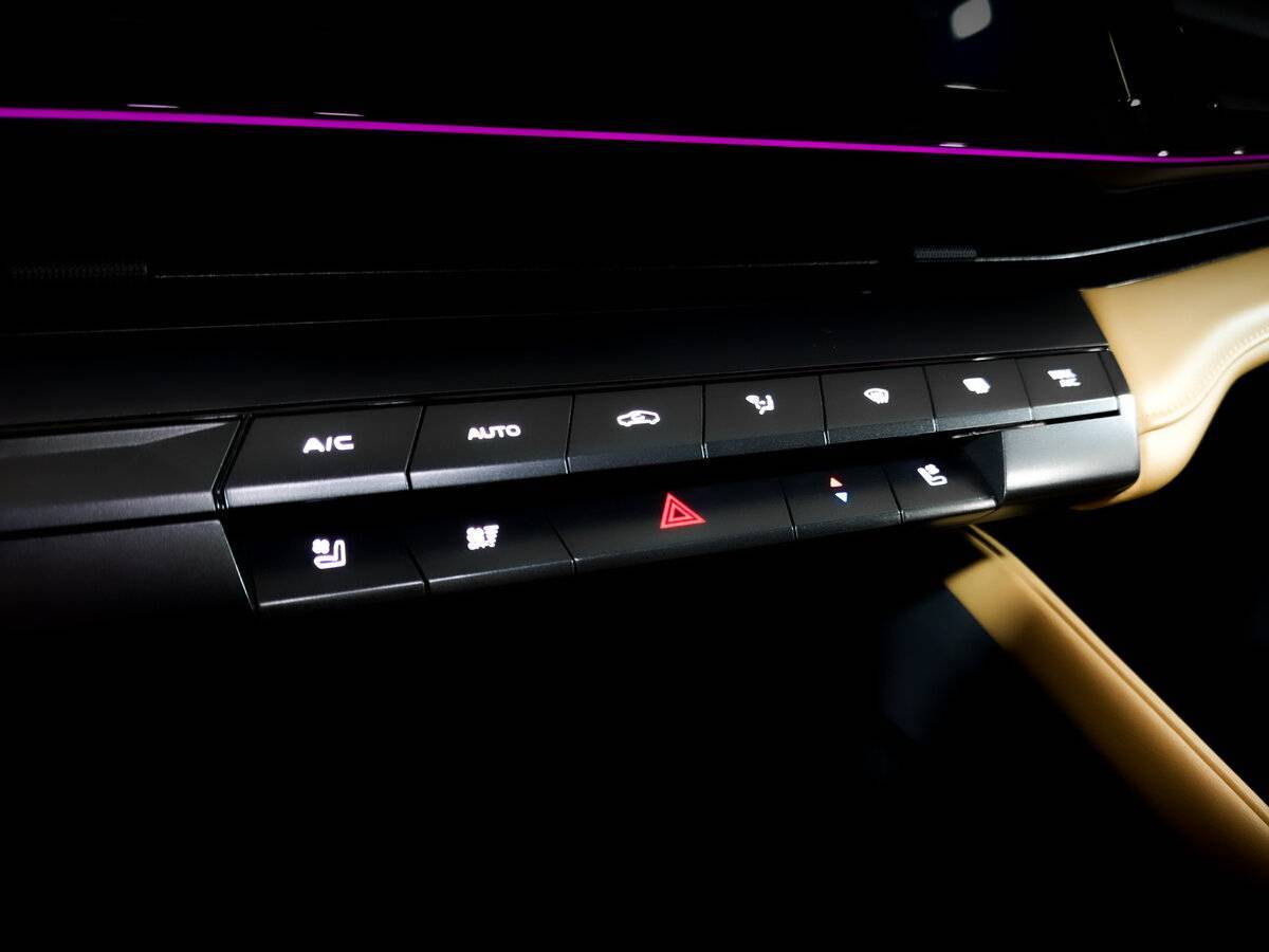 Changan UNI-V с пробегом — 2023 год. Фото: #26