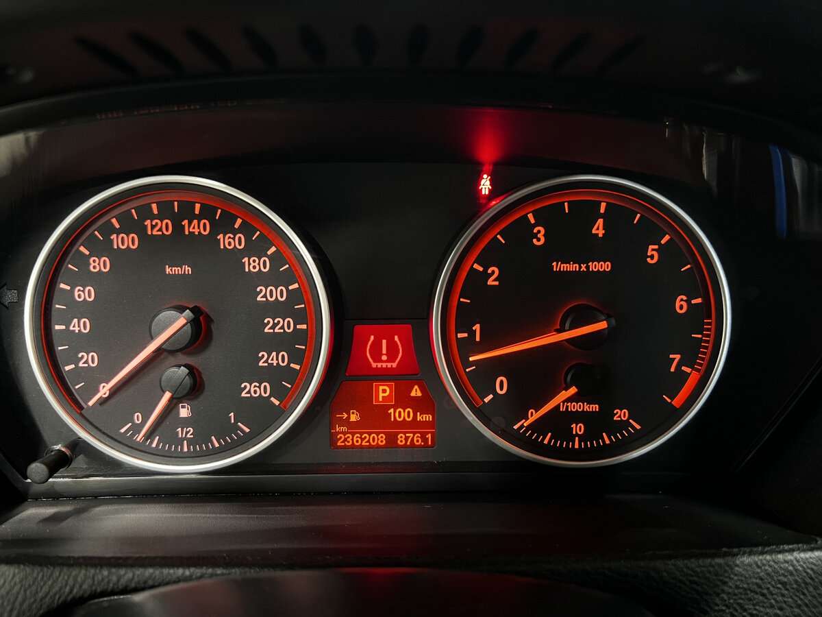 BMW X5 с пробегом — 2012 год. Фото: #12