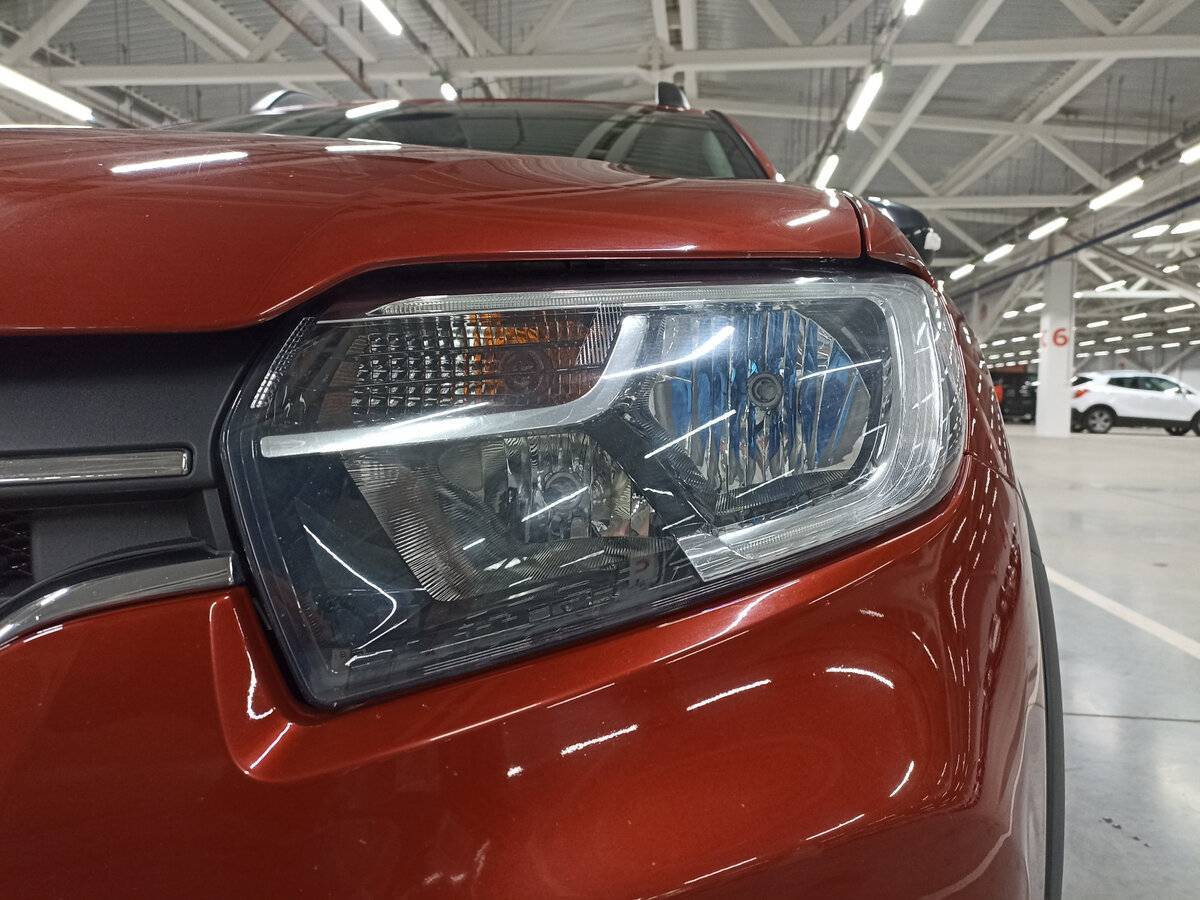 Renault Sandero с пробегом — 2018 год. Фото: #16