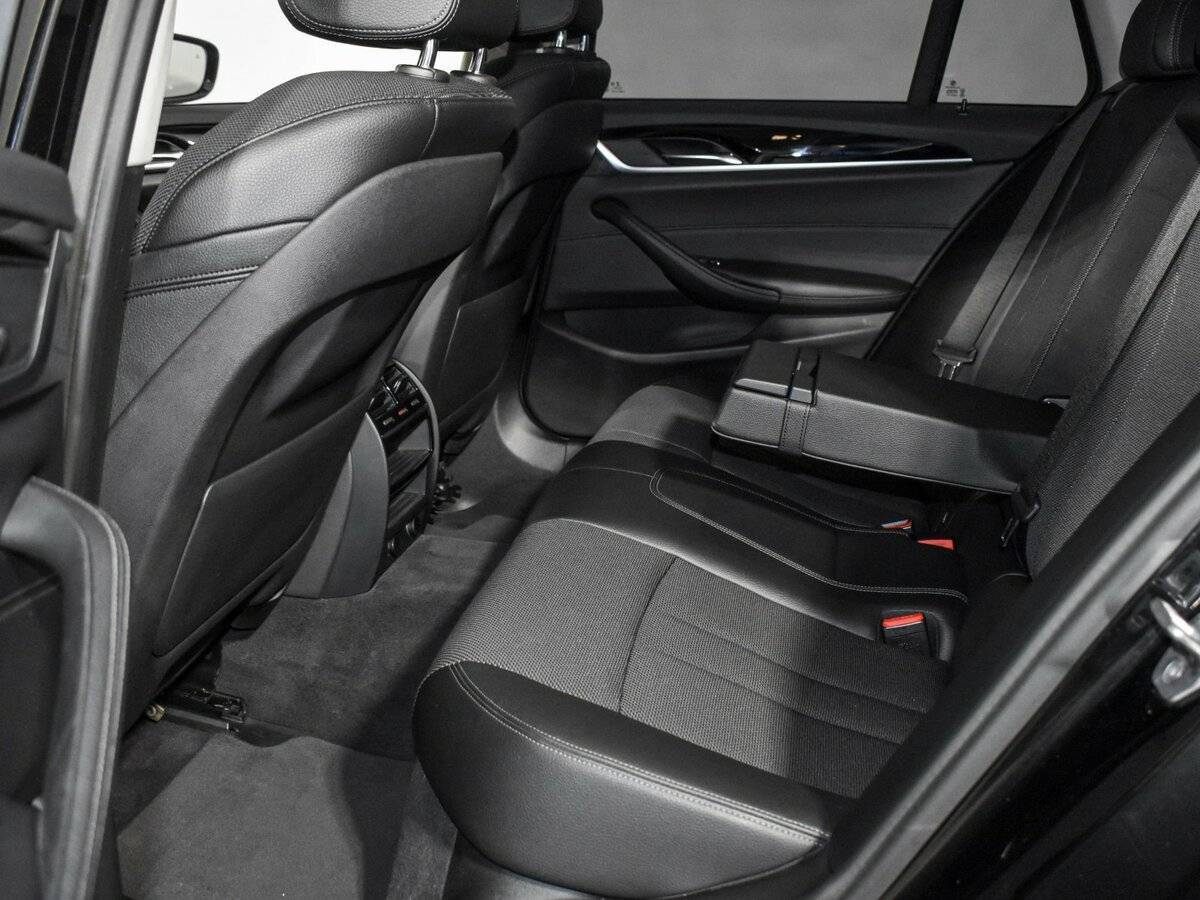 BMW 5 серии с пробегом — 2017 год. Фото: #13