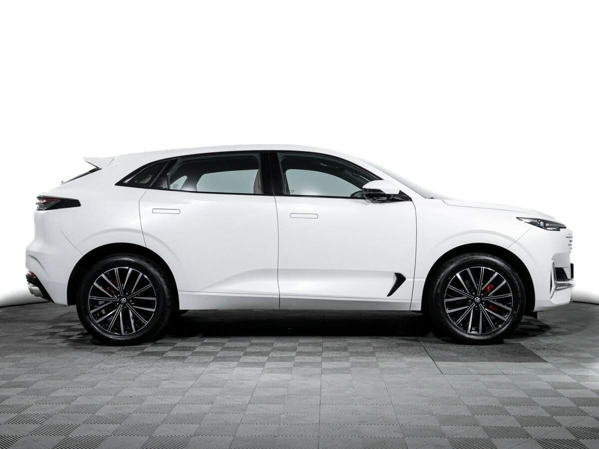 Changan UNI-K с пробегом — 2023 год. Фото: #3