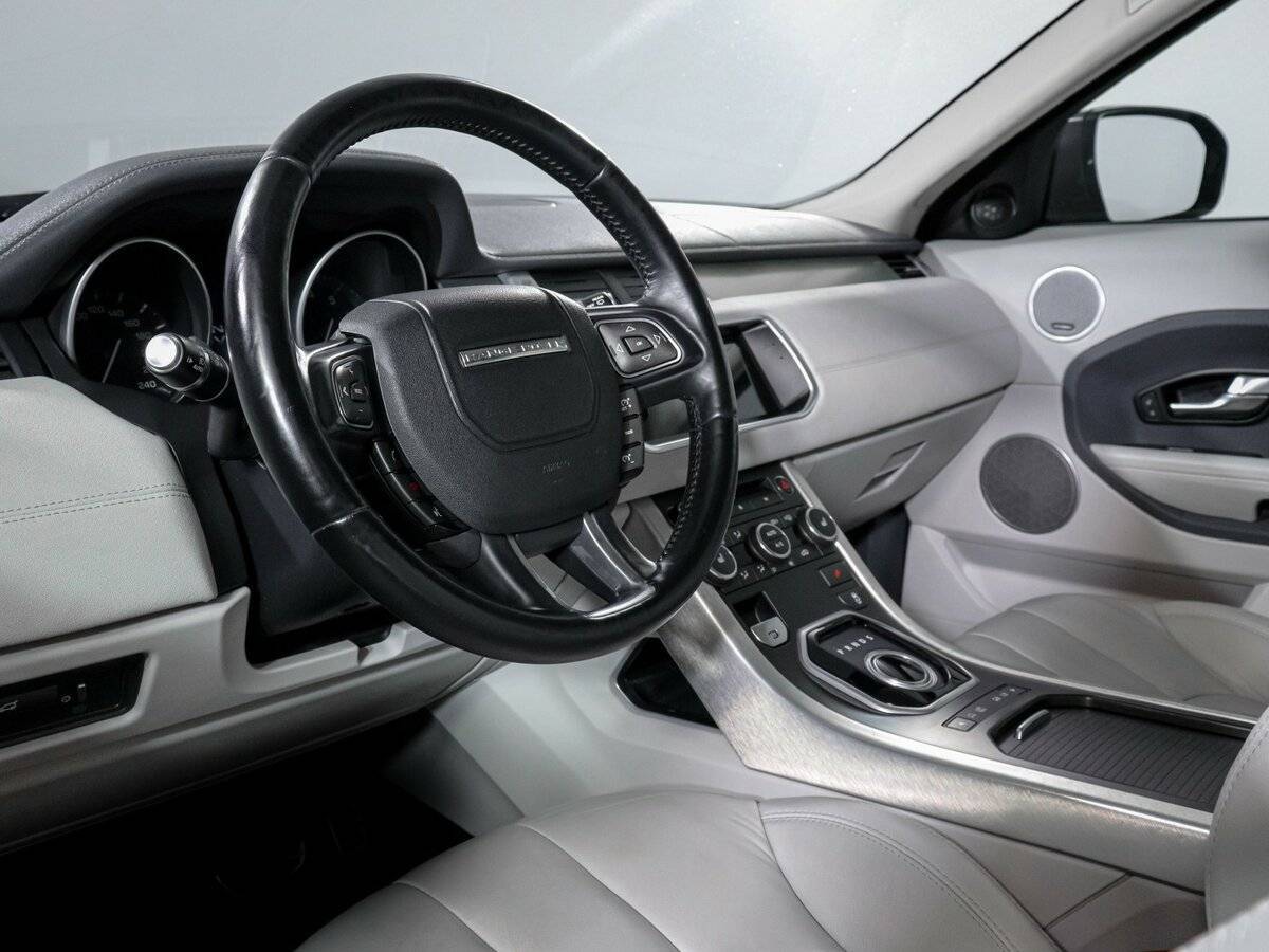 Land Rover Range Rover Evoque с пробегом — 2012 год. Фото: #13