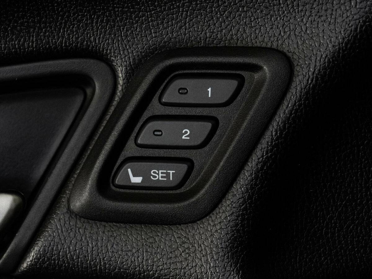 Honda Crosstour с пробегом — 2013 год. Фото: #17