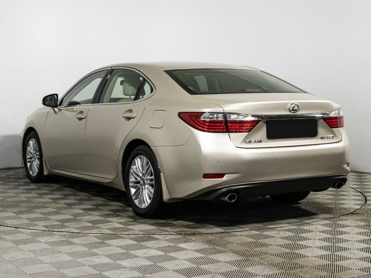 Lexus ES с пробегом — 2014 год. Фото: #6