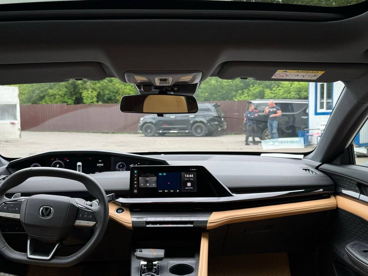 Changan UNI-V с пробегом — 2023 год. Фото: #11