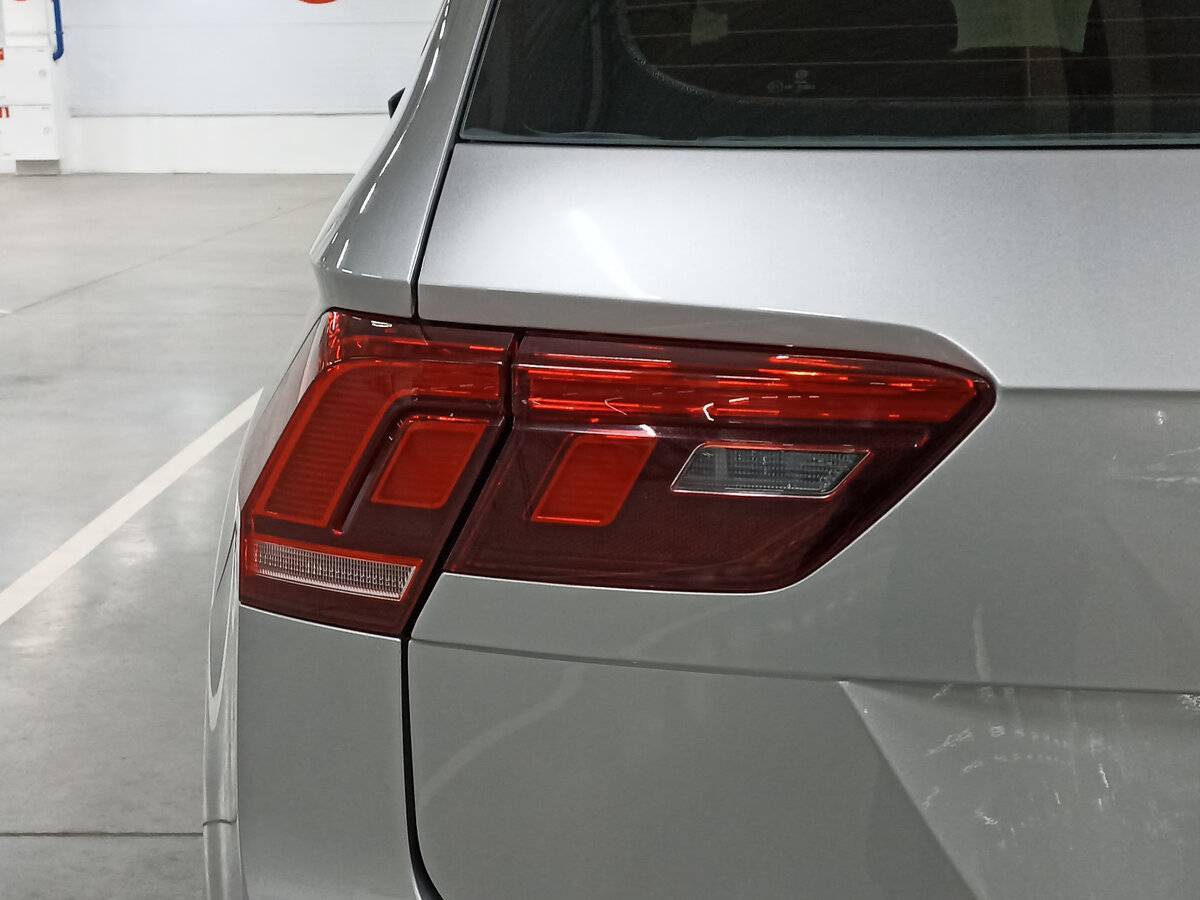 Volkswagen Tiguan с пробегом — 2021 год. Фото: #8