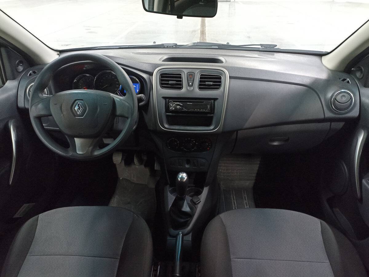 Renault Logan с пробегом — 2017 год. Фото: #13