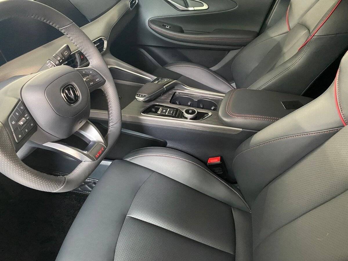 Changan UNI-T с пробегом — 2023 год. Фото: #6