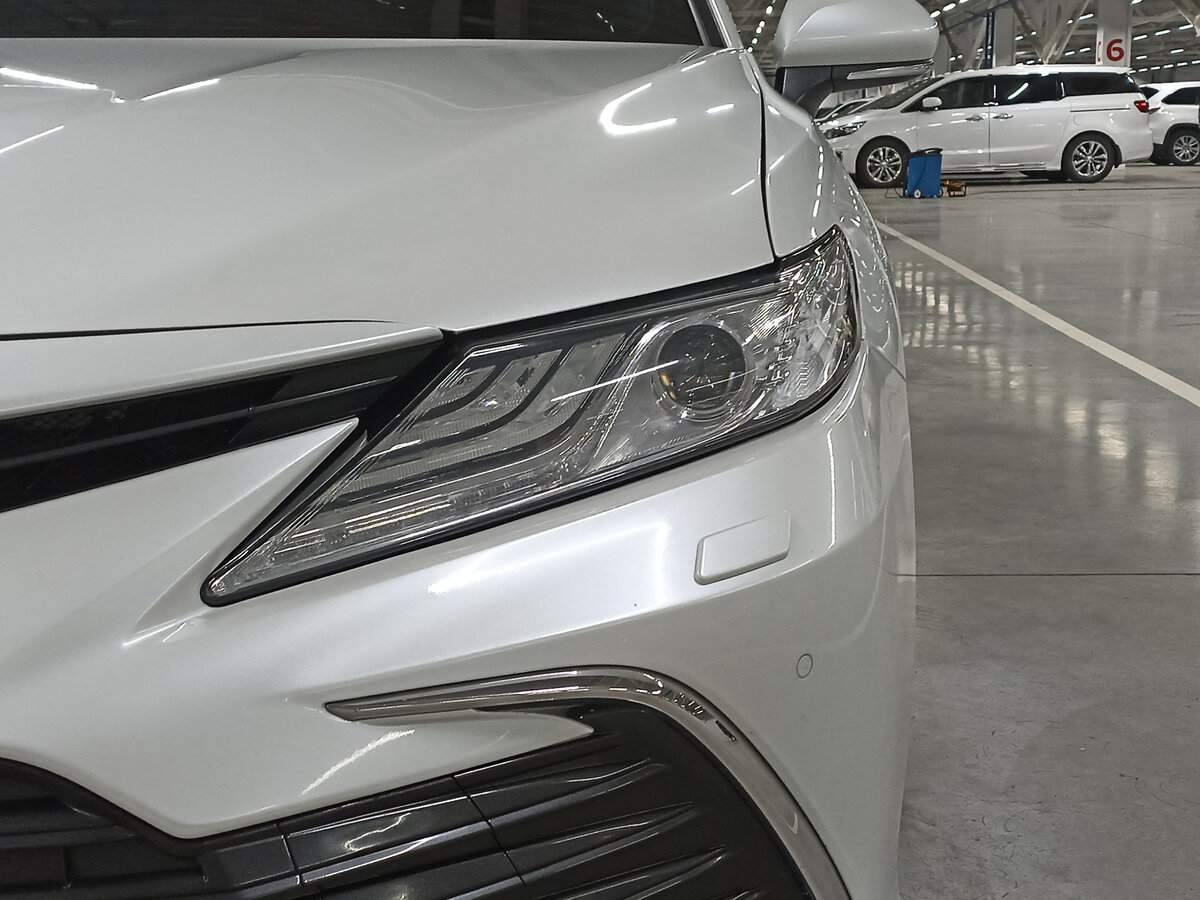 Toyota Camry с пробегом — 2021 год. Фото: #16