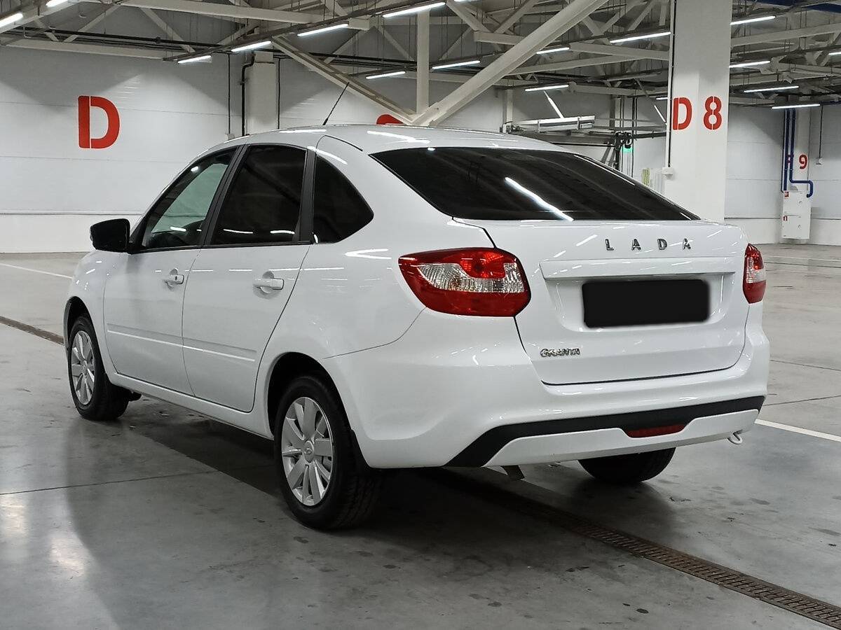 Lada (ВАЗ) Granta с пробегом — 2024 год. Фото: #6