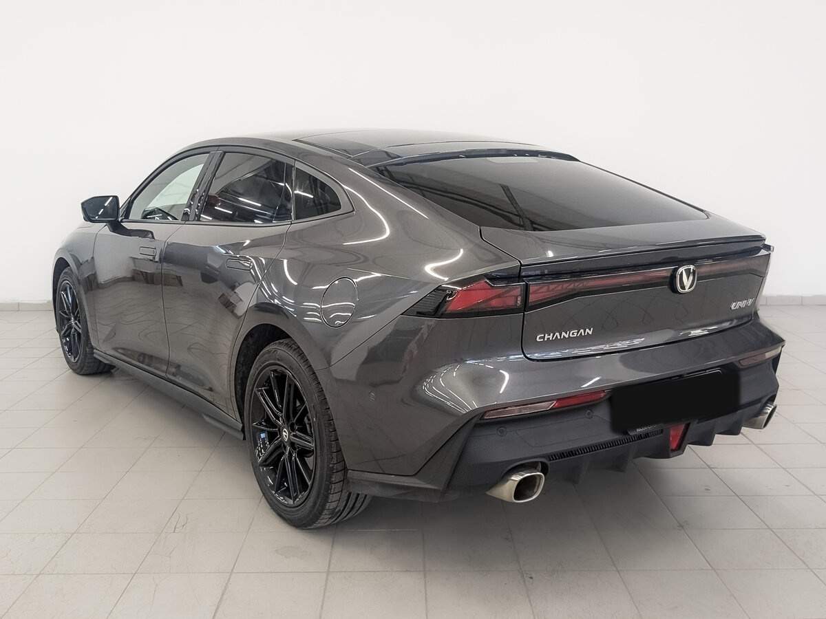 Changan UNI-V с пробегом — 2024 год. Фото: #6