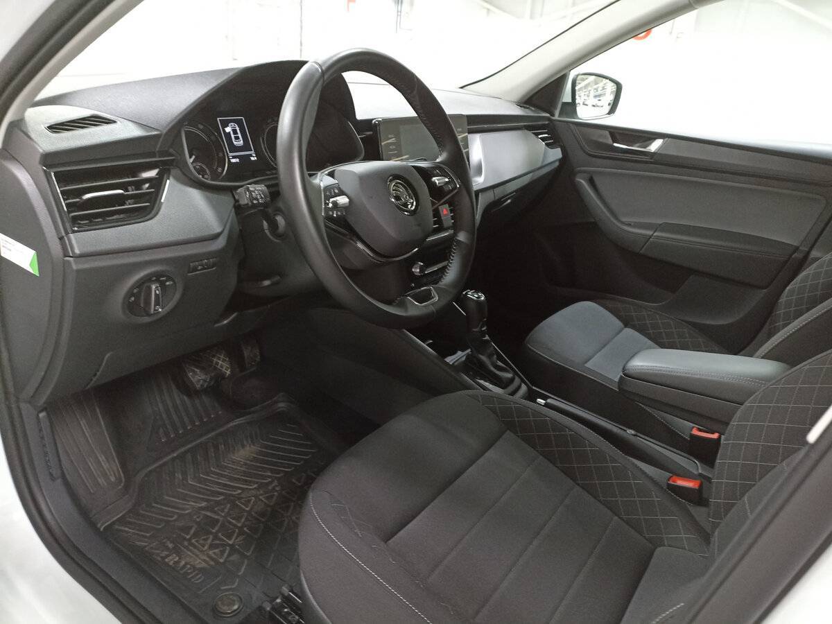 Skoda Rapid с пробегом — 2022 год. Фото: #15