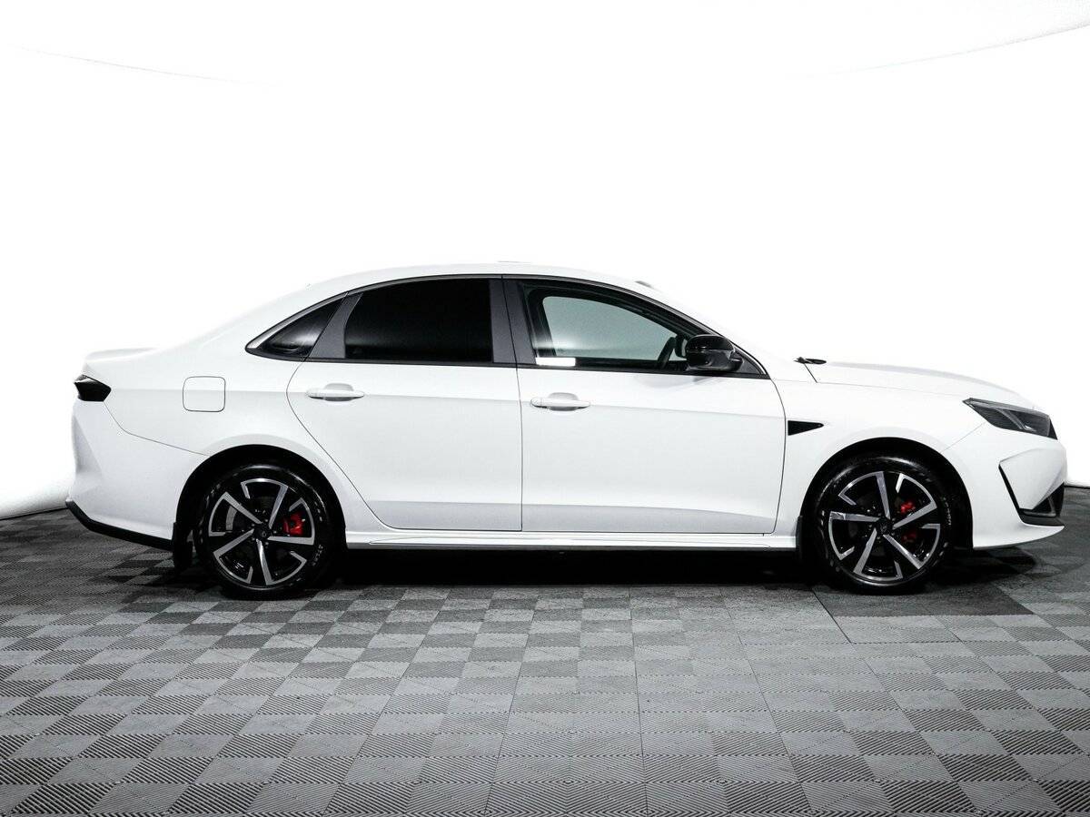 KAIYI E5 с пробегом — 2023 год. Фото: #3