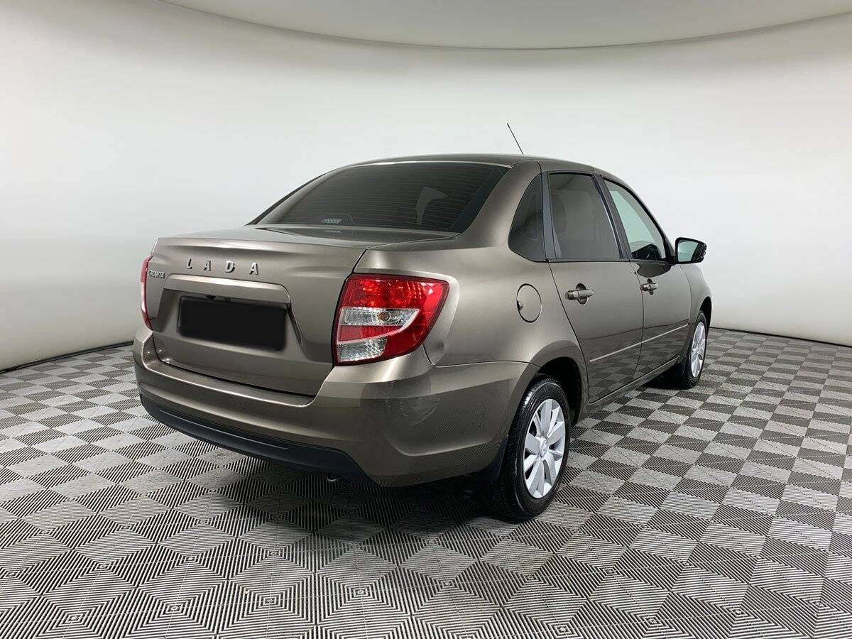 Lada (ВАЗ) Granta с пробегом — 2024 год. Фото: #4