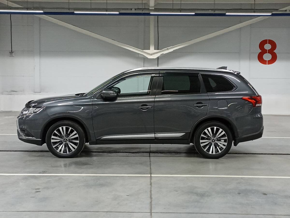 Mitsubishi Outlander с пробегом — 2020 год. Фото: #7
