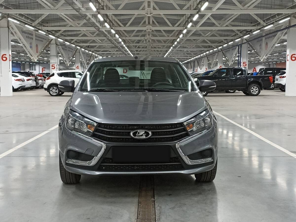 Lada (ВАЗ) Vesta с пробегом — 2016 год. Фото: #1