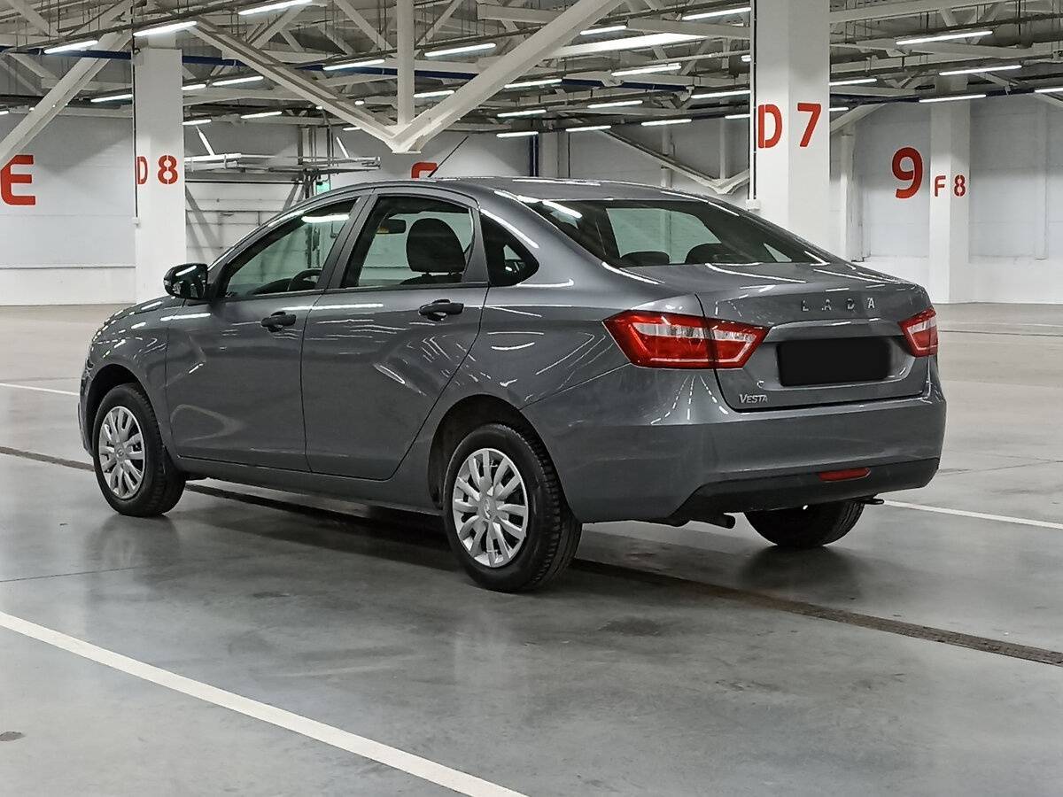 Lada (ВАЗ) Vesta с пробегом — 2016 год. Фото: #6
